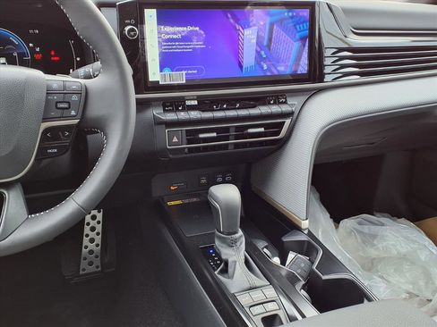 New 2026 Toyota Camry SE w/ Multimedia Upgrade Package image 8