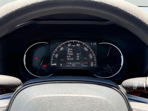 Used 2024 Toyota RAV4 XLE w/ Convenience Package FWD image 37