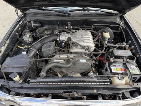 Used 2003 Toyota Tacoma PreRunner image 25