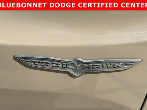 Used 2017 Jeep Renegade Trailhawk AWD/4WD image 19