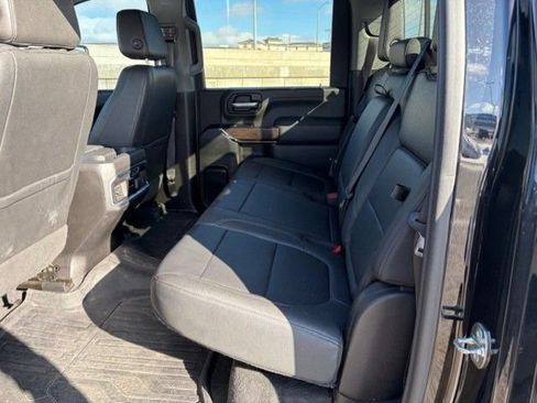 Used 2023 GMC Sierra 3500 SLT w/ SLT Premium Package image 8