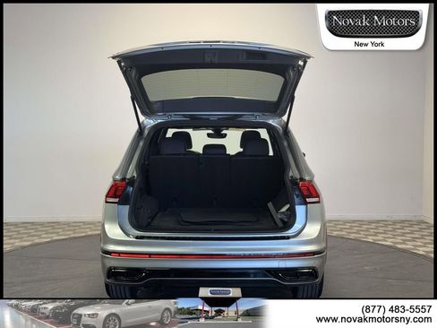 Used 2023 Volkswagen Tiguan SE R-Line AWD/4WD image 9
