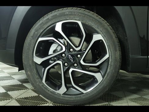 New 2026 Chevrolet Trax RS w/ Sunroof Package image 15