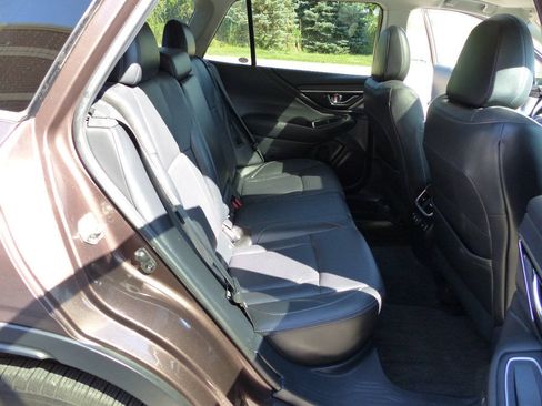 Used 2020 Subaru Outback Limited w/ Popular Package #2 AWD/4WD image 45