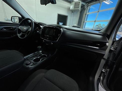 Used 2019 Chevrolet Traverse LS image 25