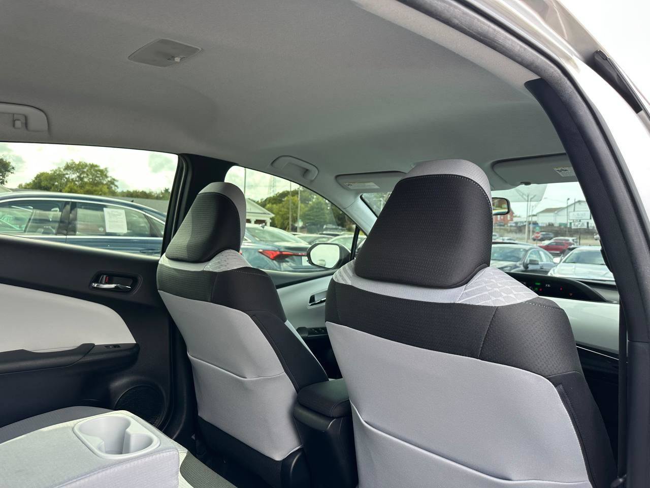 Used 2016 Toyota Prius Two w/ Protection Package FWD image 33