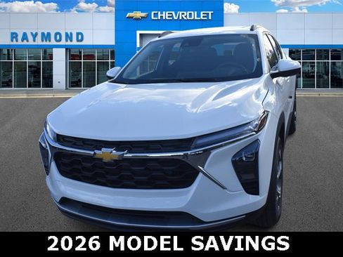 New 2025 Chevrolet Trax LT w/ Sunroof Package image 7