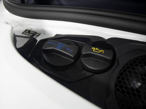 Certified 2025 Porsche 911 Carrera RWD image 50