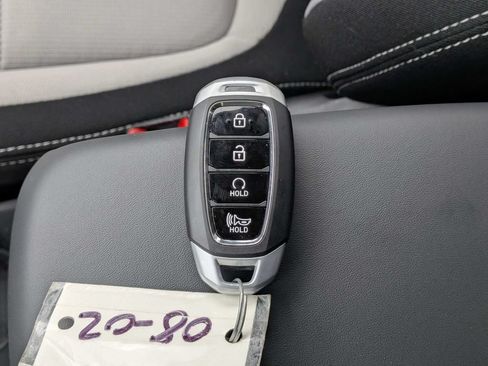 Used 2026 Hyundai Venue SEL FWD image 28