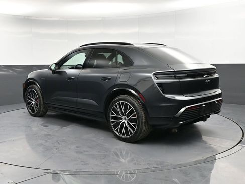New 2026 Porsche Macan Turbo Electric image 3