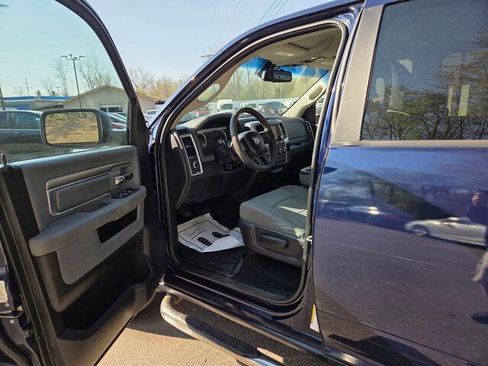 Used 2016 RAM 1500 Classic SLT AWD/4WD image 11