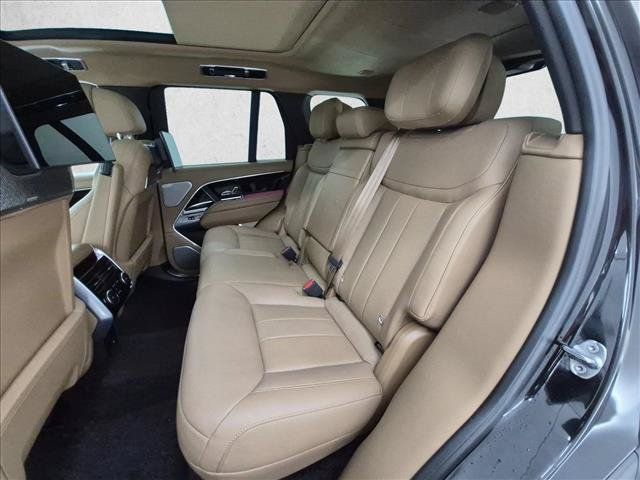 Certified 2025 Land Rover Range Rover Autobiography AWD/4WD image 21