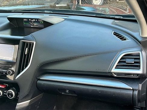 Used 2020 Subaru Forester Premium image 16