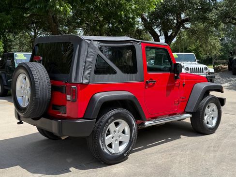 Used 2017 Jeep Wrangler Sport w/ Quick Order Package 24S AWD/4WD image 11
