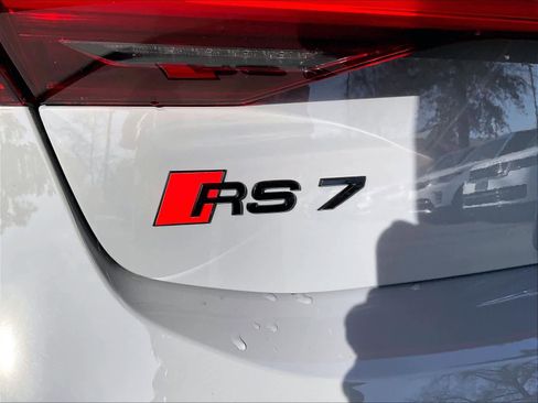 Used 2025 Audi RS 7 Performance image 10