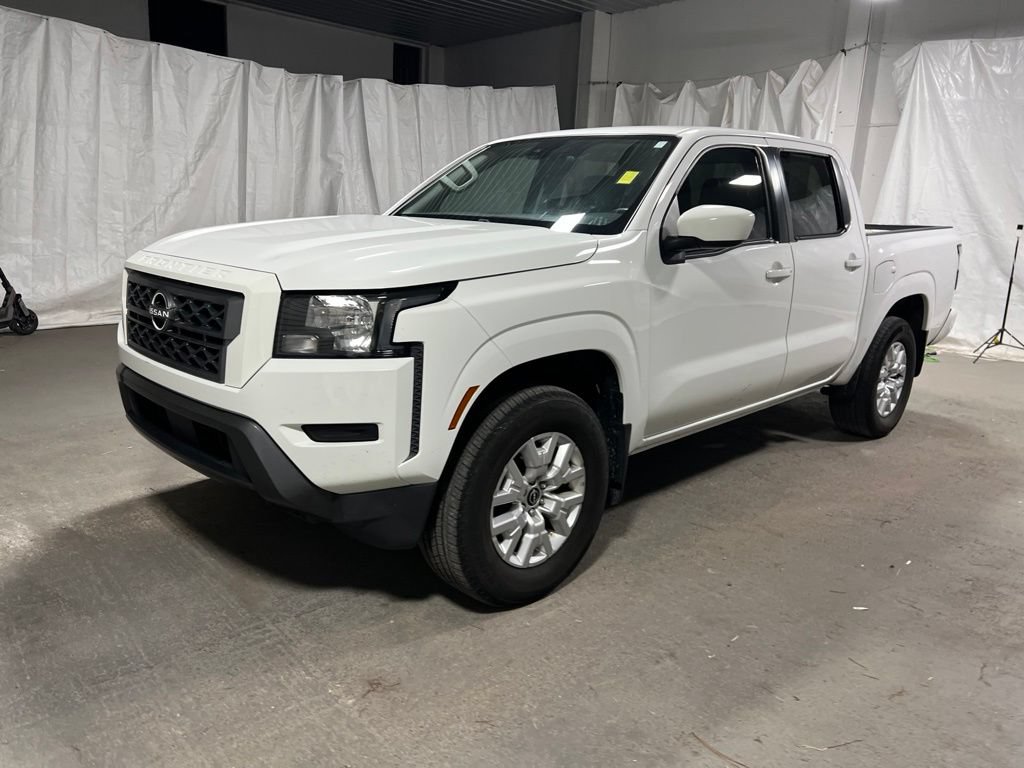 Used 2023 Nissan Frontier SV w/ Tow Package AWD/4WD image 3