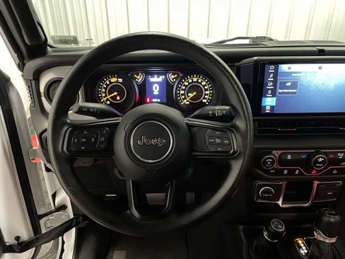 Used 2024 Jeep Wrangler Sport AWD/4WD image 21