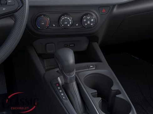 New 2026 Chevrolet Trax LS w/ LS Convenience Package FWD image 25