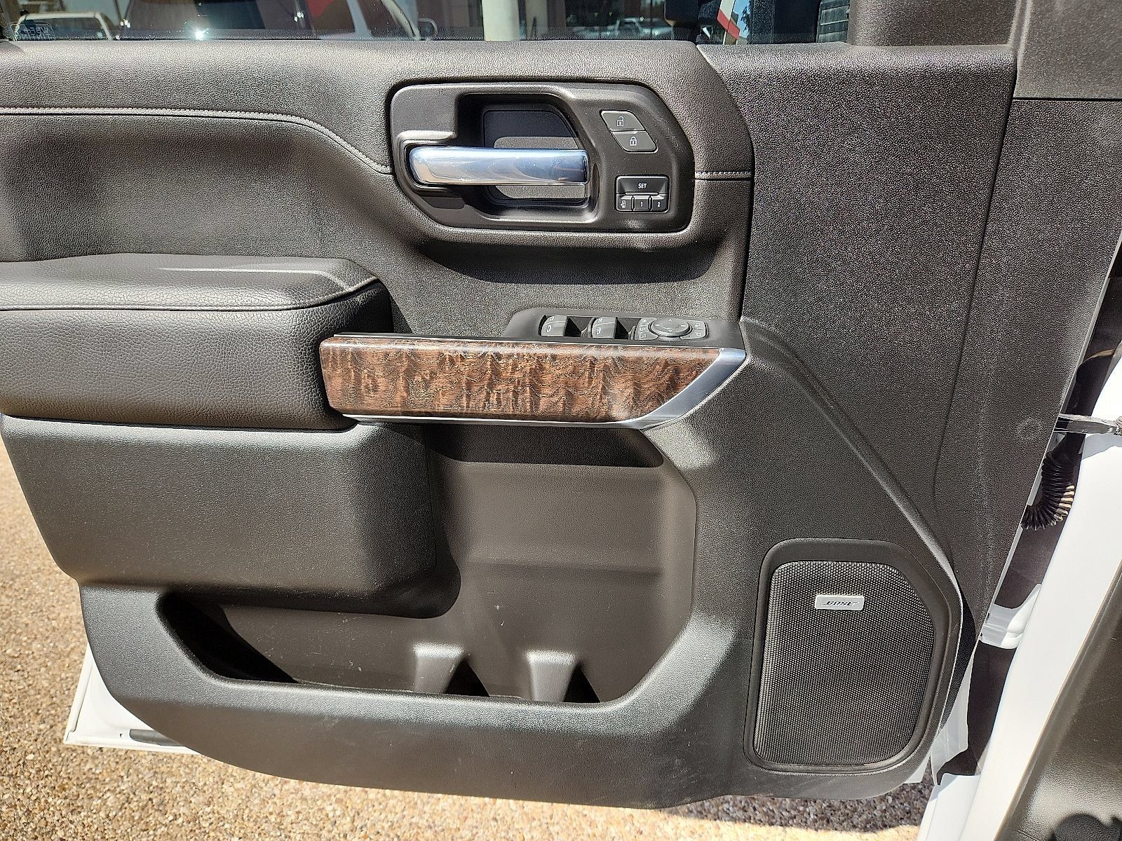 Used 2022 GMC Sierra 2500 Denali w/ Denali Ultimate Package AWD/4WD image 16