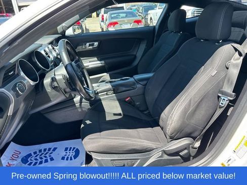 Used 2022 Ford Mustang GT RWD image 17