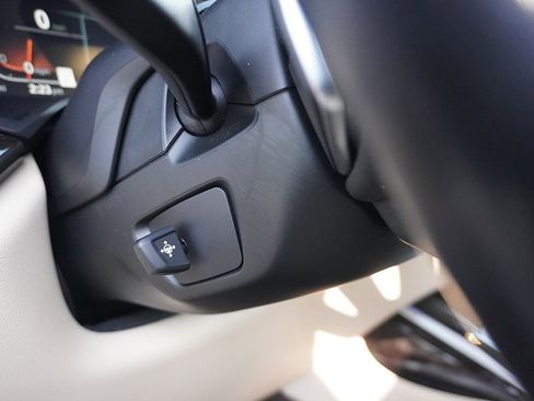 Used 2019 BMW X7 xDrive40i w/ Luxury Seating Package image 60