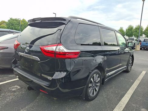 Used 2019 Toyota Sienna Limited Premium w/ Protection Package AWD/4WD image 4