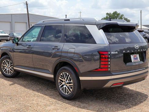 New 2026 Hyundai Palisade SEL FWD image 2