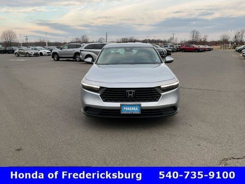 Certified 2025 Honda Accord LX image 9