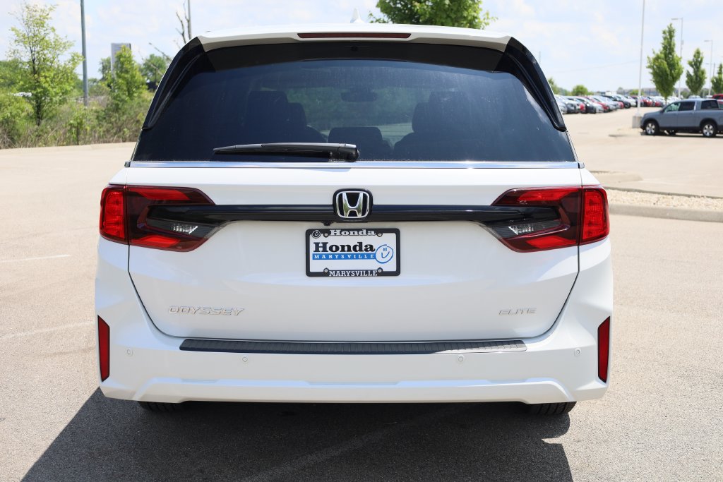 New 2027 Honda Odyssey Elite image 5