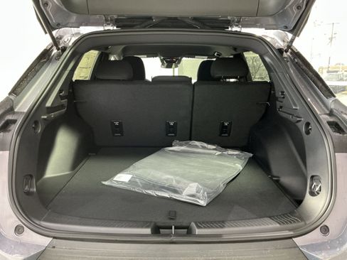 New 2026 Chevrolet Equinox EV LT image 32