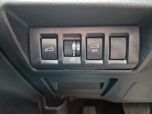 Used 2023 Subaru Outback Limited XT AWD/4WD image 18