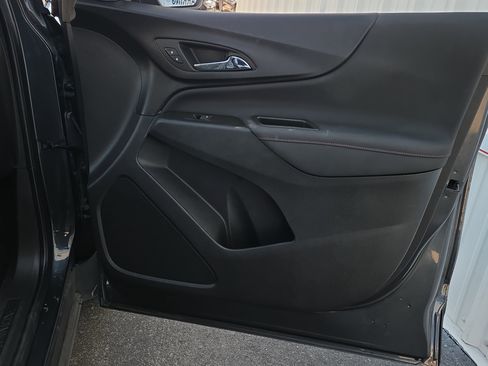 Used 2023 Chevrolet Equinox RS w/ LPO, Cargo Package image 31