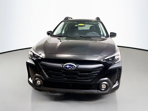 Used 2023 Subaru Outback Premium AWD/4WD image 2