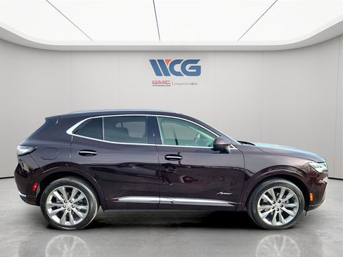 Used 2022 Buick Envision Avenir w/ Technology Package II image 3