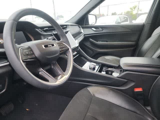 Used 2023 Jeep Grand Cherokee L Laredo AWD/4WD image 28