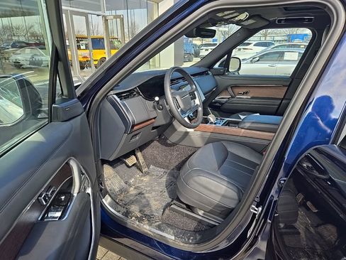 Certified 2023 Land Rover Range Rover SE image 16