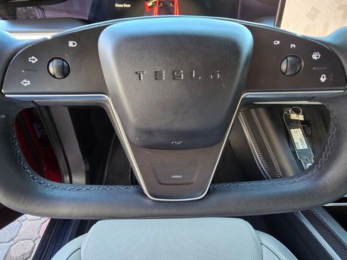 Used 2023 Tesla Model X Plaid image 20