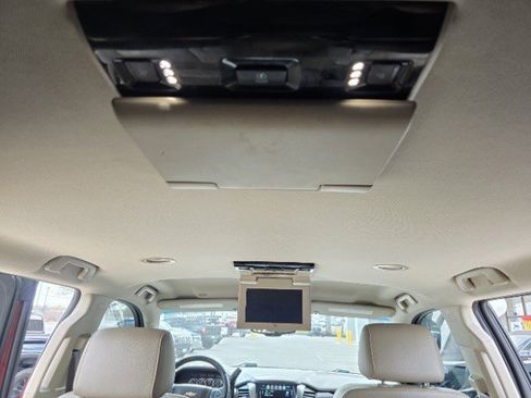 Used 2018 Chevrolet Suburban LT w/ Texas Edition Package image 51