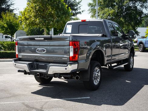 Used 2017 Ford F350 Lariat AWD/4WD image 10