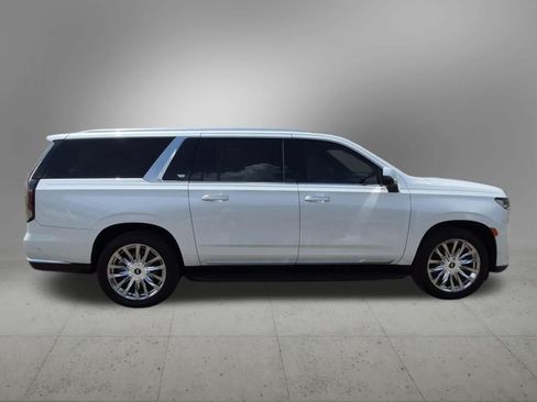 Used 2021 Cadillac Escalade ESV Premium Luxury w/ Driver Assist Tech Package RWD image 7