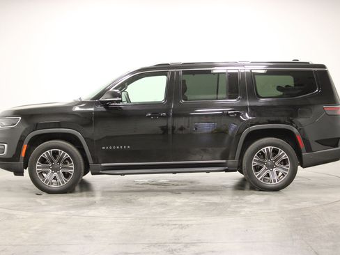 Used 2022 Jeep Wagoneer Series III w/ Convenience Group I AWD/4WD image 5