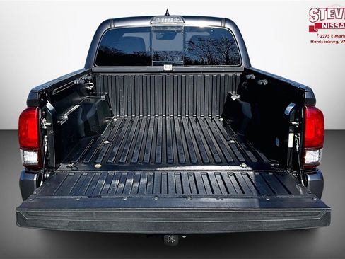 Used 2019 Toyota Tacoma TRD Off-Road image 7