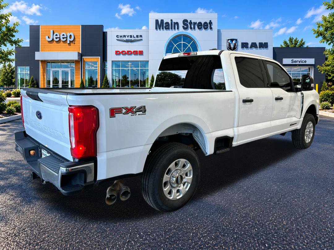 Used 2023 Ford F250 XLT w/ FX4 Off-Road Package AWD/4WD image 5