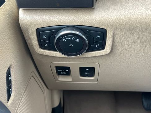 Used 2018 Ford F150 XLT w/ Equipment Group 302A Luxury AWD/4WD image 32