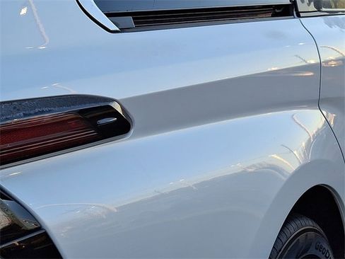 Certified 2023 Toyota Sienna XLE image 8