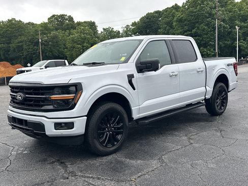 Used 2025 Ford F150 XLT w/ Equipment Group 302A MID AWD/4WD image 4