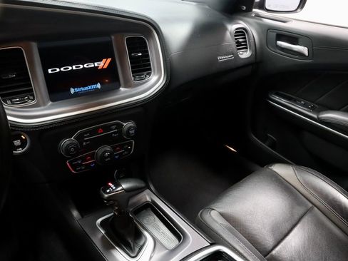 Used 2022 Dodge Charger SXT w/ Plus Group RWD image 30