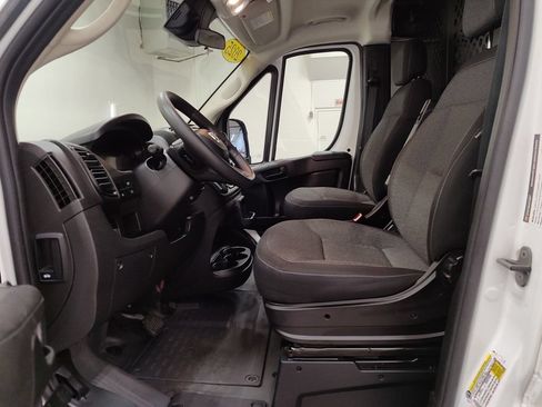 Used 2025 RAM ProMaster 2500 w/ U-Haul Equipment Group FWD image 10