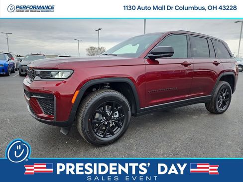 New 2026 Jeep Grand Cherokee Altitude image 3