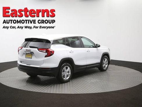Used 2024 GMC Terrain SLE FWD image 40
